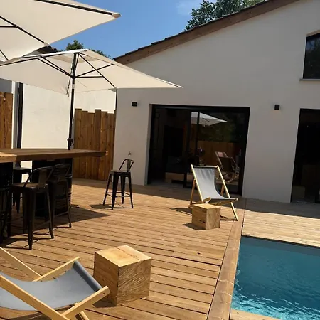 8 Pers - Piscine & Jacuzzi - 15km Bordeaux Villa Martillac