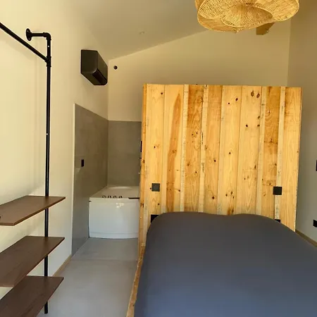 8 Pers - Piscine & Jacuzzi - 15km Bordeaux 마르티악