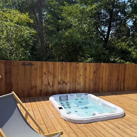 8 Pers - Piscine & Jacuzzi - 15km Bordeaux Villa